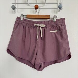 vuori clementine 2.0 Shorts 2.5" Inseam lilac large